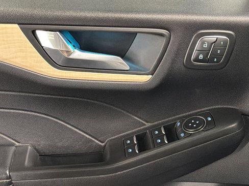 Used 2021 Ford Escape Titanium w/ Titanium Elite Package image 23