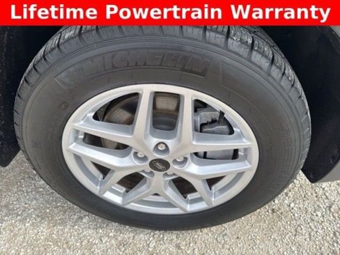 Used 2024 Ford Edge SEL AWD/4WD image 21