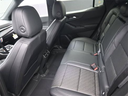 New 2026 Chevrolet Equinox LT image 9