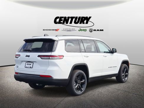 New 2026 Jeep Grand Cherokee L Limited image 3
