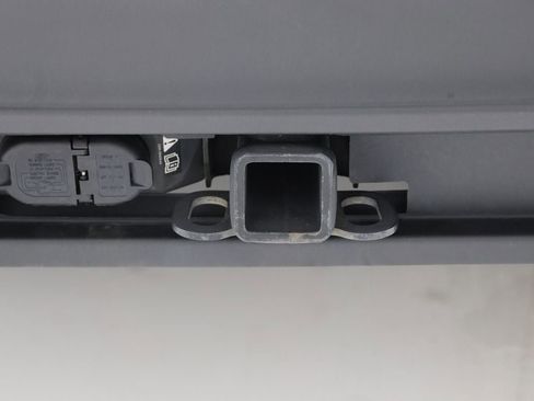 Used 2025 Ford Explorer ST image 10