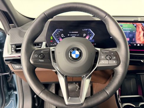 Certified 2025 BMW X2 xDrive28i image 15