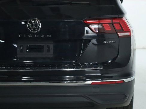Used 2023 Volkswagen Tiguan SE w/ Panoramic Sunroof Package AWD/4WD image 46