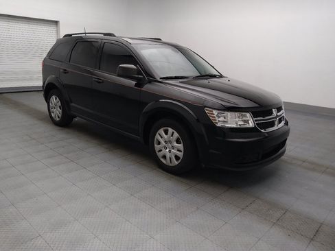 Used 2020 Dodge Journey SE w/ SE Popular Equipment Group FWD image 11