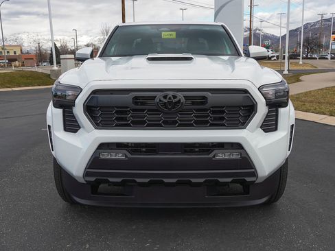 New 2026 Toyota Tacoma TRD Sport image 3