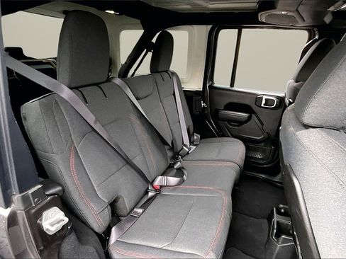 Certified 2025 Jeep Wrangler Unlimited Rubicon image 22