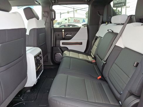 New 2025 GMC Hummer EV 2X image 5