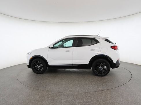 Used 2024 Buick Encore GX Sport Touring image 7