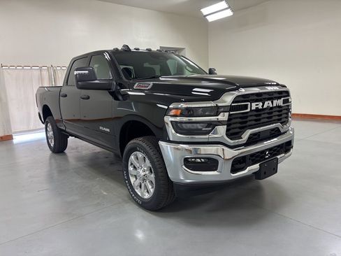 New 2026 RAM 2500 Big Horn AWD/4WD image 2