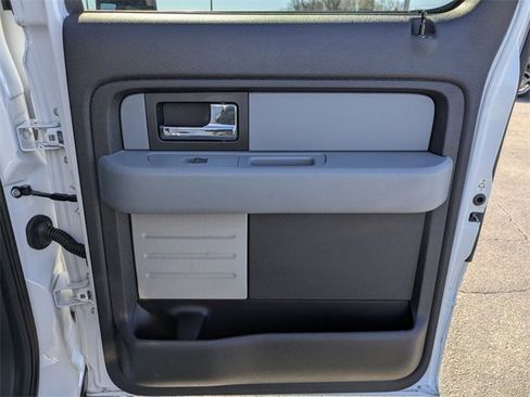 Used 2012 Ford F150 XLT w/ XLT Chrome Pkg image 30