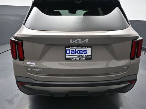 Certified 2024 Kia Sorento SX Prestige image 37
