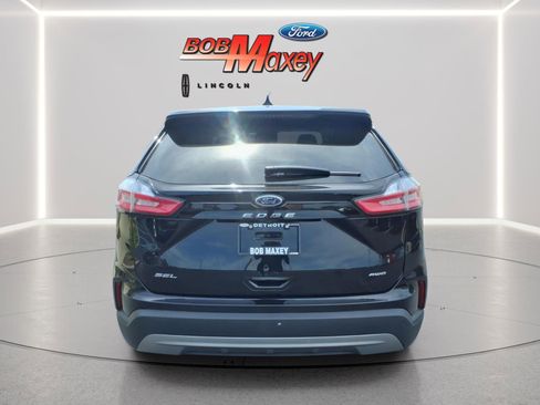 Used 2024 Ford Edge SEL AWD/4WD image 5