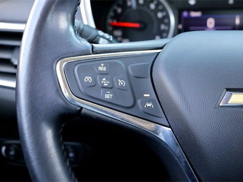 Used 2020 Chevrolet Equinox LT w/ Sport Edition image 14