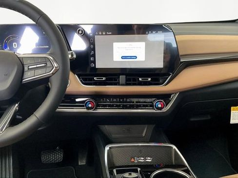 New 2026 Chevrolet Equinox ACTIV w/ Convenience Package III image 8