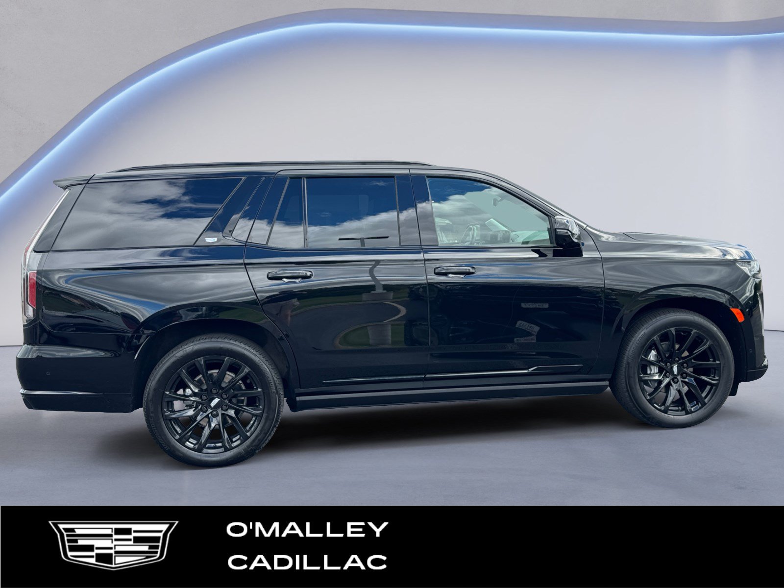 Certified 2024 Cadillac Escalade Sport Platinum w/ LPO, ONYX Package AWD/4WD image 6