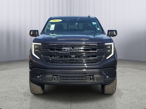Used 2025 GMC Sierra 1500 Elevation w/ Elevation Premium Package image 10