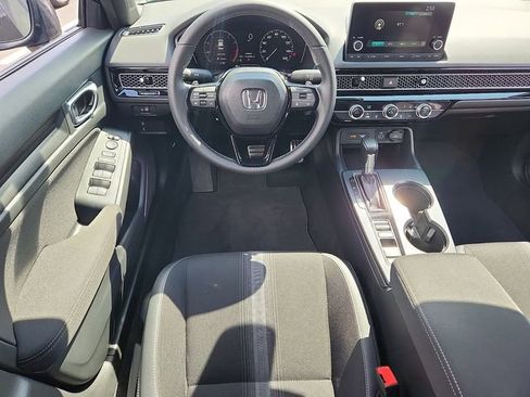 Used 2023 Honda Civic Sport image 11