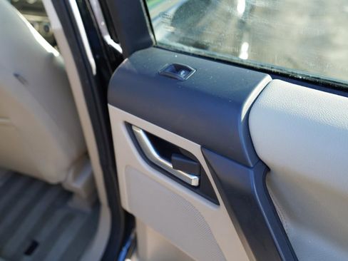 Used 2013 Land Rover LR2 image 60