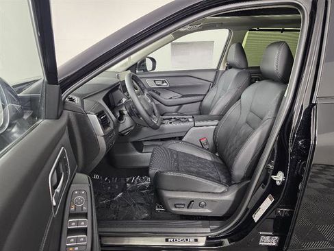 New 2026 Nissan Rogue Platinum image 26