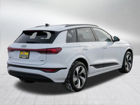 Used 2025 Audi Q6 e-tron Premium Plus w/ Premium Plus image 7