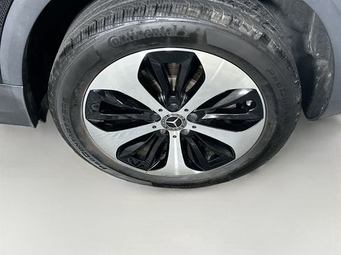 Used 2025 Mercedes-Benz GLA 250 image 11