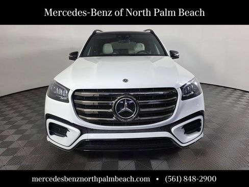 New 2026 Mercedes-Benz GLS 580 4MATIC image 2