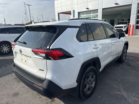 Used 2024 Toyota RAV4 XLE w/ Convenience Package image 4