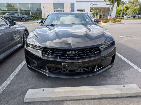 Used 2022 Chevrolet Camaro LT w/ RS Package RWD image 7