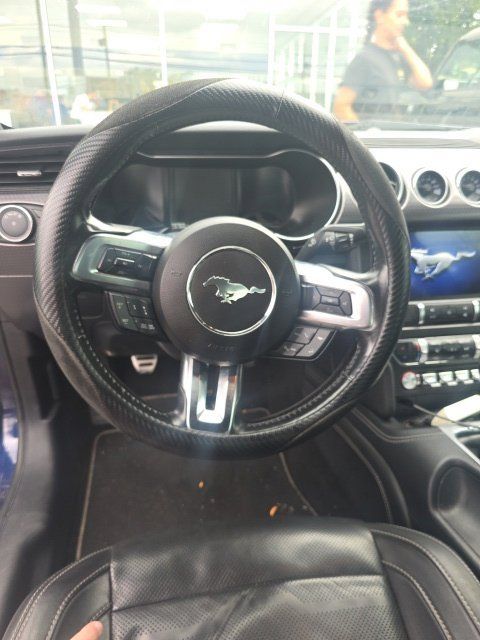 Used 2019 Ford Mustang Premium w/ Ecoboost Performance Package RWD image 7