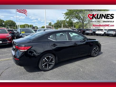 Used 2024 Nissan Sentra SV FWD image 4