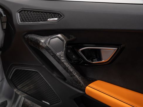 Used 2021 Lamborghini Huracan EVO RWD image 67