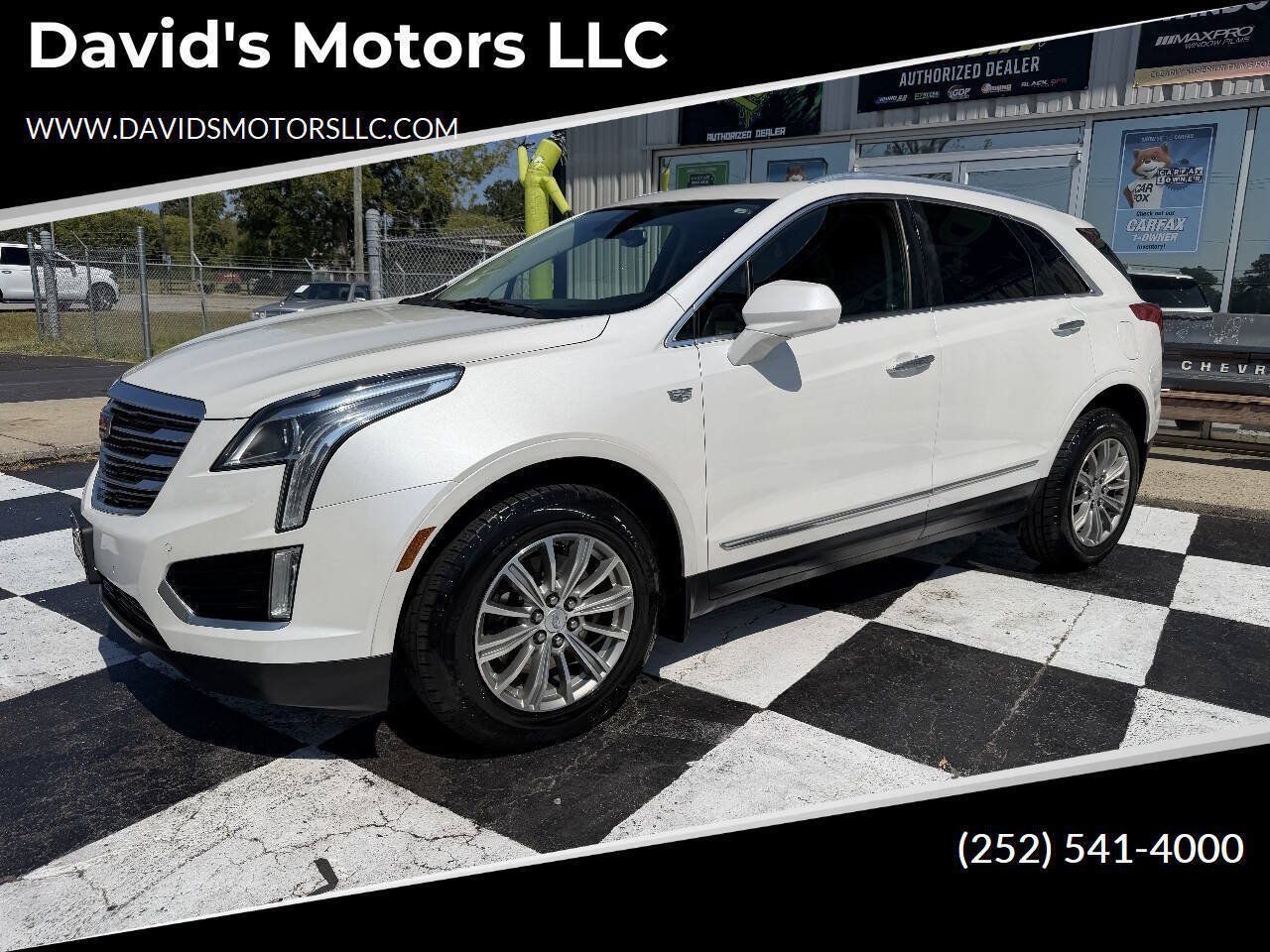 Used 2017 Cadillac XT5 Luxury w/ Driver Awareness Package AWD/4WD image 1
