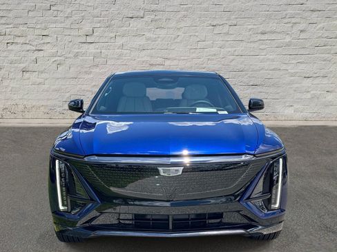 Certified 2026 Cadillac Lyriq Sport AWD/4WD image 7
