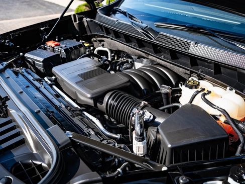 Used 2022 Chevrolet Silverado 1500 LT image 37