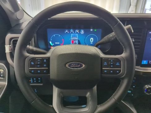Used 2025 Ford F350 Lariat w/ Lariat Ultimate Package AWD/4WD image 26