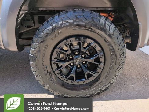 Used 2019 Ford F150 Raptor w/ Equipment Group 802A Luxury AWD/4WD image 32