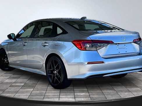 Used 2022 Honda Civic Sport image 4