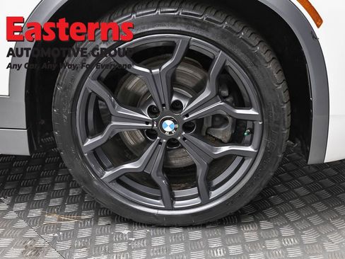 Used 2018 BMW X2 xDrive28i w/ M SportX Package AWD/4WD image 31