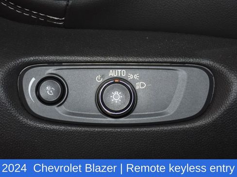 Used 2024 Chevrolet Blazer LT image 9