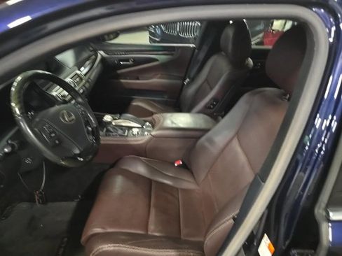 Used 2017 Lexus LS 460 RWD image 7