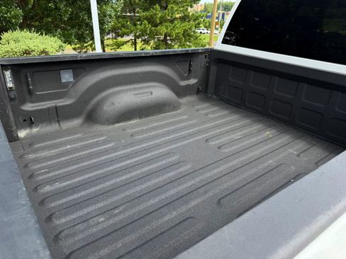 Used 2025 RAM 2500 Big Horn AWD/4WD image 10