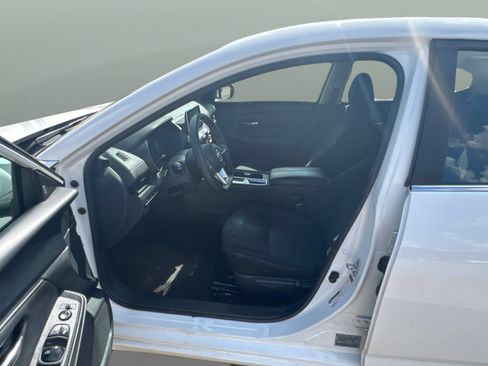 Used 2023 Nissan Sentra SV FWD image 9
