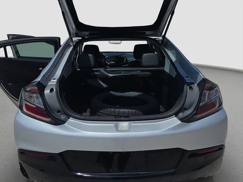Used 2018 Chevrolet Volt Premier w/ Driver Confidence Package FWD image 17