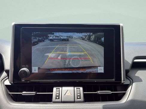 Used 2025 Toyota RAV4 XLE Premium FWD image 18