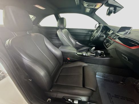 Used 2019 BMW 230i Coupe w/ Premium Package image 27