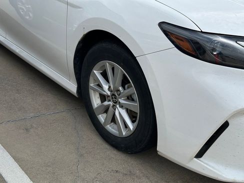 Used 2025 Toyota Camry LE FWD image 4