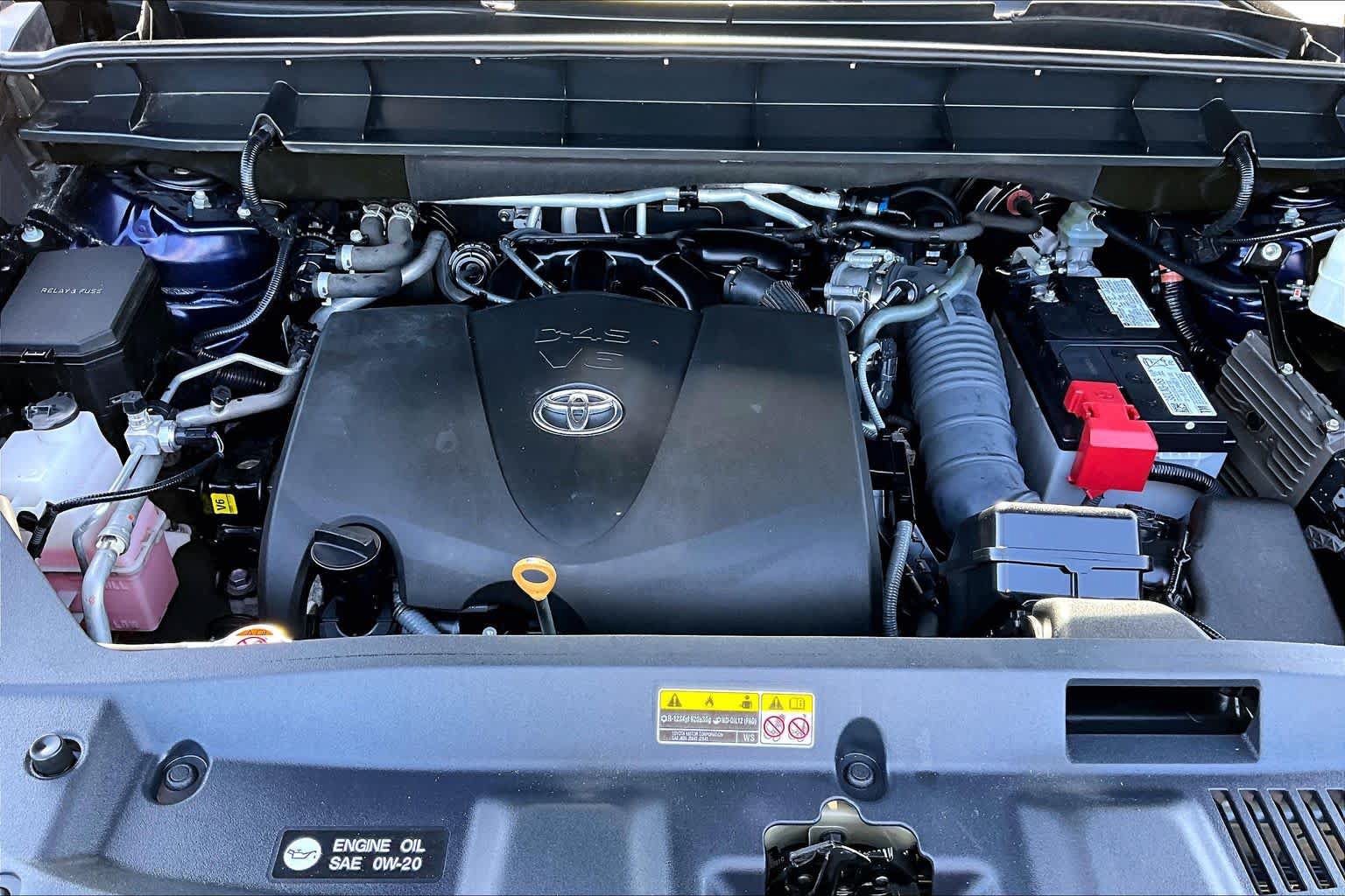 Certified 2021 Toyota Highlander XLE FWD image 31