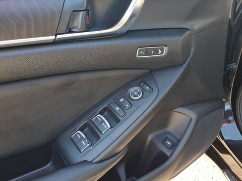 Used 2020 Honda Accord EX-L image 7
