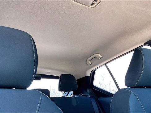 Used 2019 Nissan Kicks S image 23