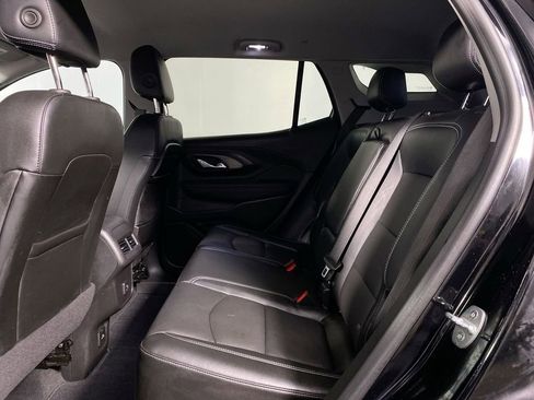 Used 2023 GMC Terrain SLT image 21